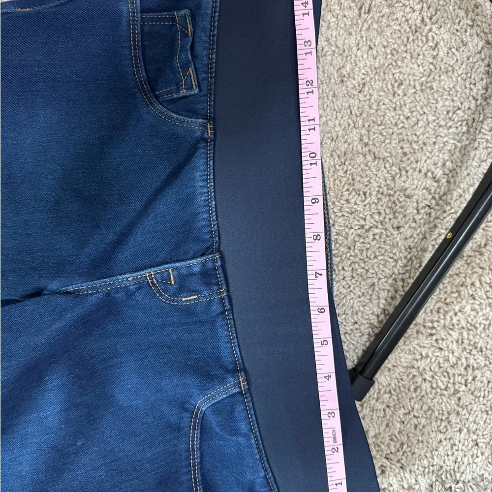 Old Navy Maternity Rockstar Skinny Jeans - Size 2 - Dark Blue - Picture 9 of 9